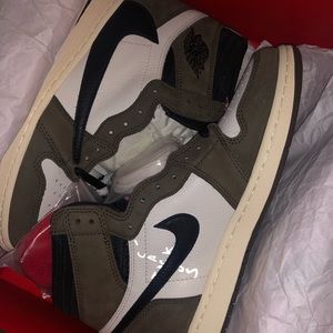 Air Jordan Travis Scott 1s